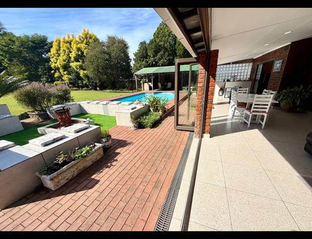 5 BEDROOM HOUSE FOR SALE IN FERNCLIFFE